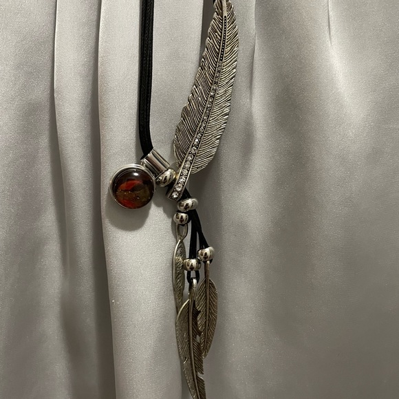 2/$20💕Necklace with magnetic stones - Picture 6 of 8